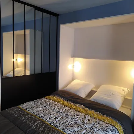 Apartment Tres Bel 2 Etoiles Avec Vue Sur Le Port Rochefort (Charente-Maritime)