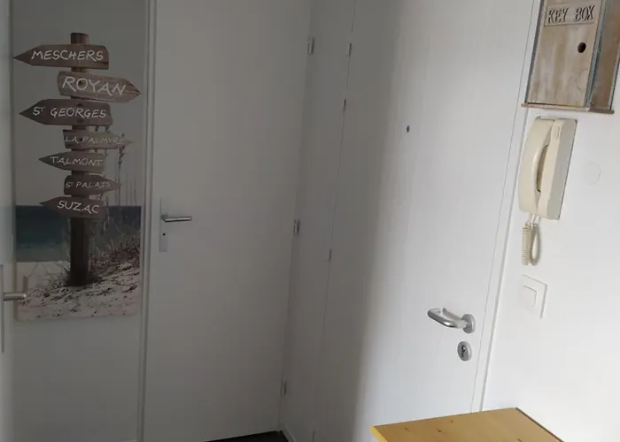 Appartement Très Bel 2 étoiles Avec Vue Sur Le Port Rochefort