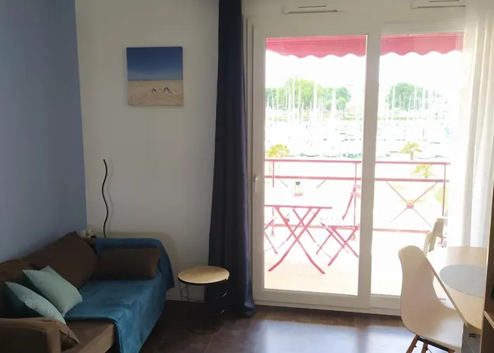 Très Bel 2 étoiles Avec Vue Sur Le Port Appartement Rochefort